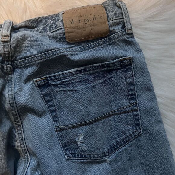 Abercrombie & Fitch Kilburn Low Rise Bootcut Jeans 32 x 34 Light Wash Distressed - Picture 10 of 13